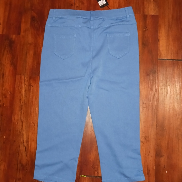 Capri stretch fit - Picture 5 of 9